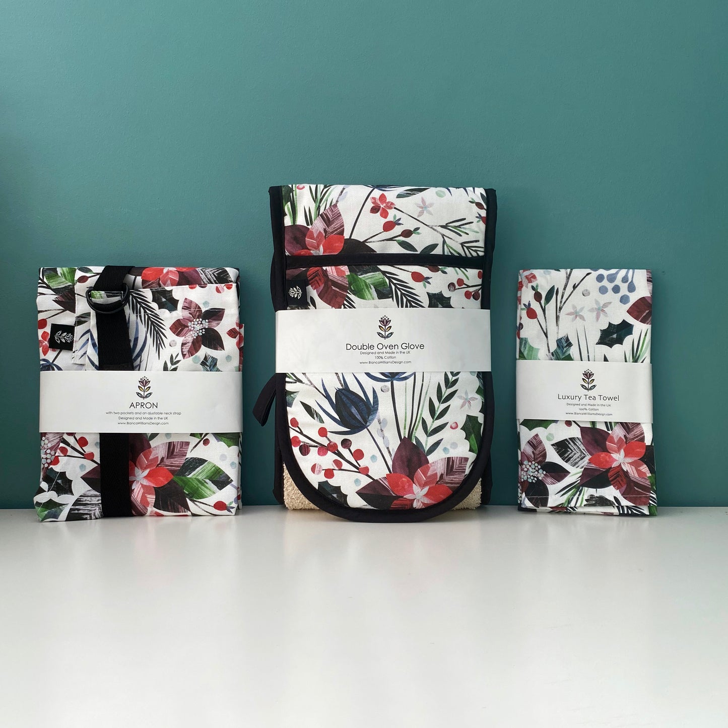 WINTER FLORAL CHRISTMAS APRON