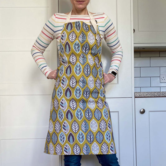 YELLOW BEECH LEAF APRON | END OF LINE